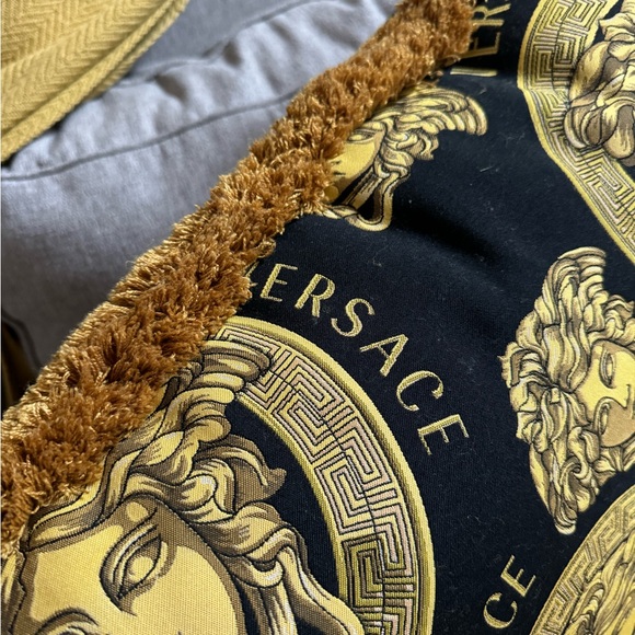 Versace double faced Medusa cushion with fringe - Picture 3 of 5